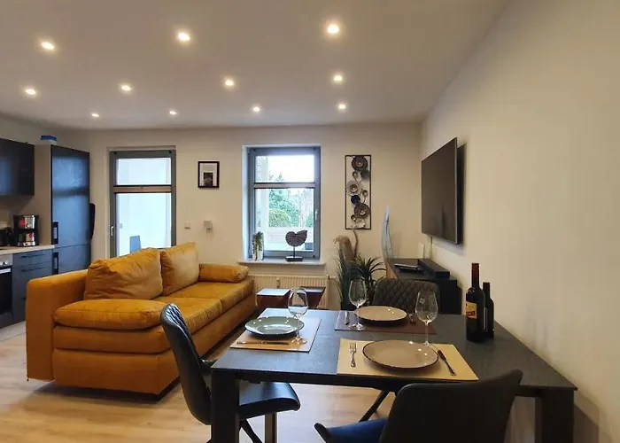 Haus Malta Wohnung 2, 300M Zum Strand
